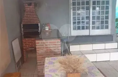 Casa com 2 quartos à venda na Rua Joaquim Gonçalves Soriano, Pousada da Esperança I, Bauru