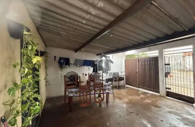 Casa com 3 quartos à venda na Rua Fiorindo Pizzutto, Santa Fé, Bauru