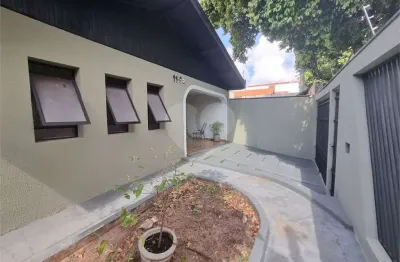 Casa com 4 quartos à venda na Rua Francisco Alves, Vila Quaggio, Bauru