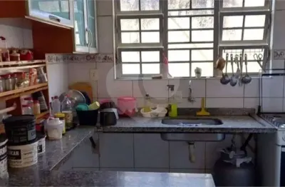 Casa com 3 quartos à venda na Rua Professor Antônio Guedes de Azevedo, Vila Industrial, Bauru