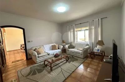Casa com 3 quartos à venda na Rua Marcílio Dias, Vila Seabra, Bauru
