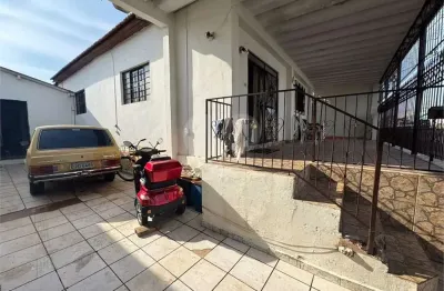 Casa com 3 quartos à venda na Rua Princesa Isabel, Vila Becheli, Bauru