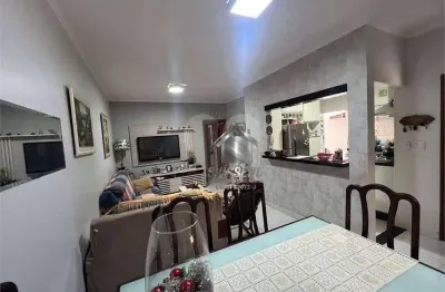 Casa com 3 quartos à venda na Rua Mário Gonzaga Junqueira, Parque São João, Bauru