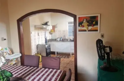 Casa com 3 quartos à venda na Avenida Joaquim Ferreira Souto, Jardim Danúbio, Agudos