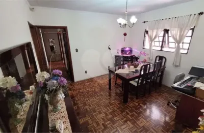 Casa com 3 quartos à venda na Rua Alto Acre, Vila Lemos, Bauru