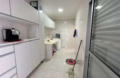 Casa em condomínio fechado com 3 quartos à venda na Rua Itacuruçá, Parque São João, Bauru