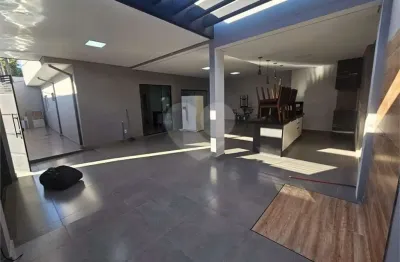 Casa com 2 quartos à venda na Rua José Moralles, Vila Santista, Bauru