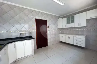 Casa com 3 quartos à venda na Rua Boa Esperança, Vila Seabra, Bauru