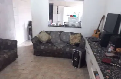 Casa com 2 quartos à venda na Rua Cirso Souza dos Santos, Parque Jaraguá, Bauru