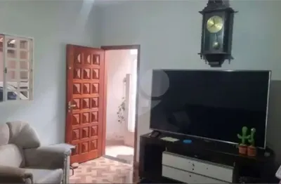 Casa com 3 quartos à venda na Rua Venezuela, Vila Santa Inês, Bauru