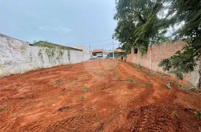 Terreno à venda na Rua Américo Oliva, Tangarás, Bauru
