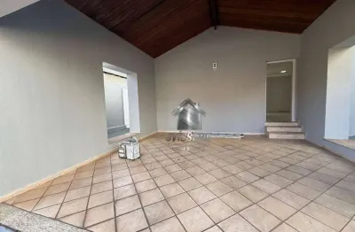 Casa com 4 dormitórios à venda, 200 m² por R$ 820.000 - Jardim Estoril - Bauru/SP