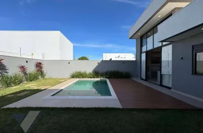 Casa térrea com 3 suítes, piscina e amplo terreno no tropical ii – cascavel/pr
