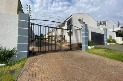 Sobrado com 3 dormitórios para alugar, 127 m² por r$ 3.900,00/mês - maria luiza - cascavel/pr