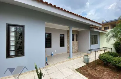 Casa com 3 dormitórios para alugar, 143 m² por R$ 5.000/mês - Universitário - Cascavel/PR