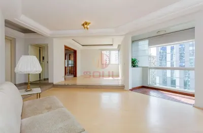 Ensolarado apartamento de 191m² próximo ao clube curitibano - água verde - curitiba/pr