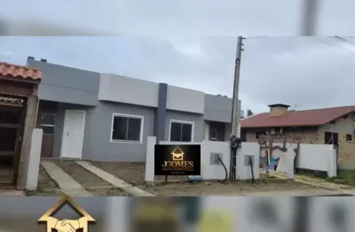 Casa geminada nova  ao lado da avenida curitiba centrinho de nova tramandaí