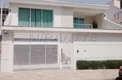 Sobrado de 280m² com 3 quartos em palmas do tremembé
