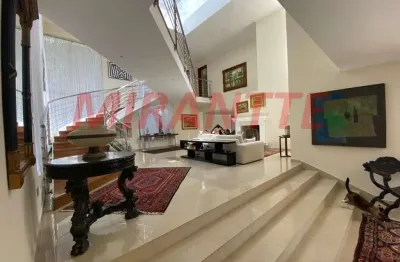 Sobrado de 750m² com 4 quartos em serra da cantareira