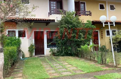 Cond. fechado de 110m² com 3 quartos em horto florestal