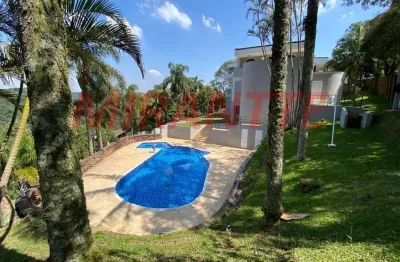 Sobrado de 634m² com 6 quartos em serra da cantareira