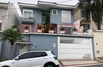 Sobrado de 334m² com 4 quartos em jardim entre serras