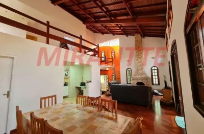 Sobrado de 246m² com 4 quartos em palmas do tremembé