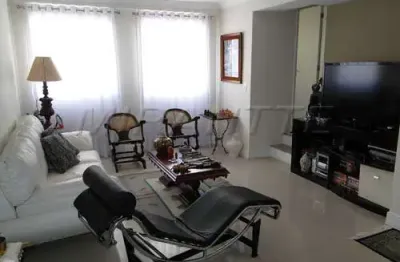 Cond. fechado de 114m² com 3 quartos em pedra branca