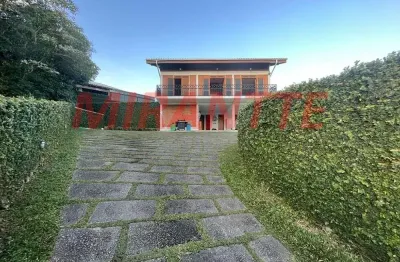 Sobrado de 229m² com 3 quartos em serra da cantareira