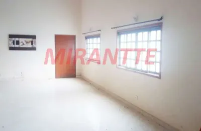 Sobrado de 469m² com 6 quartos em serra da cantareira