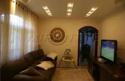 Sobrado de 186m² com 3 quartos em parque novo mundo