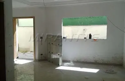 Cond. fechado de 150m² com 3 quartos em parada inglesa