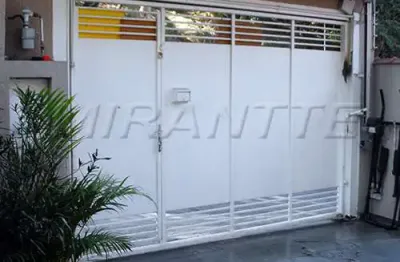 Sobrado com 2 quartos em chacara nossa sra. aparecida