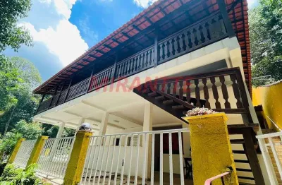 Sobrado de 400m² com 4 quartos em serra da cantareira