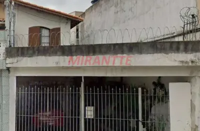 Sobrado de 180m² com 2 quartos em parque casa de pedra