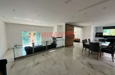 Sobrado de 500m² com 4 quartos em serra da cantareira