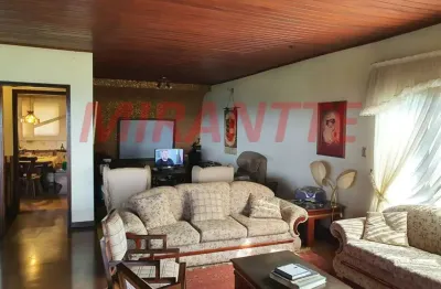 Sobrado de 886m² com 6 quartos em serra da cantareira