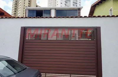 Sobrado de 172m² com 3 quartos em conjunto residencial santa terezinha