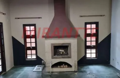 Sobrado de 440m² com 3 quartos em serra da cantareira
