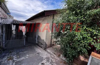 Casa terrea de 52m² com 1 quartos em parque casa de pedra