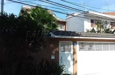Sobrado de 220m² com 2 quartos em jardim virginia bianca