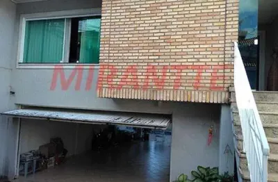 Sobrado de 245m² com 4 quartos em palmas do tremembé