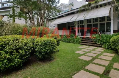 Cond. fechado de 350m² com 3 quartos em jardim frança