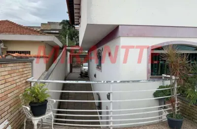 Sobrado de 220m² com 4 quartos em palmas do tremembé