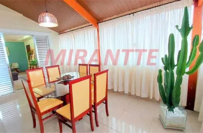 Casa com 3 quartos à venda na Rua das Vertentes, Vila Nivi, São Paulo