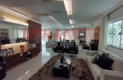 Sobrado de 375m² com 5 quartos em palmas do tremembé
