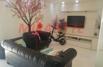 Sobrado de 130m² com 3 quartos em parque casa de pedra