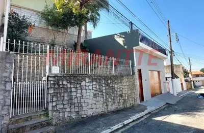 Casa terrea de 65m² com 3 quartos em horto florestal