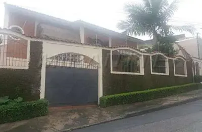 Sobrado de 220m² com 3 quartos em palmas do tremembé