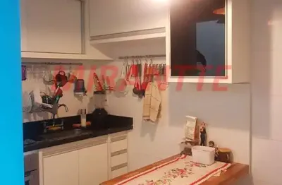 Cond. fechado de 59m² com 2 quartos em parada inglesa